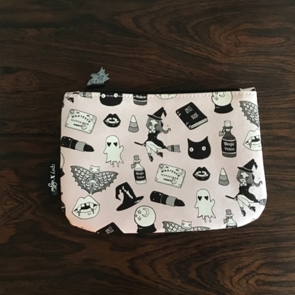 Betty Boop, Foil, and Halloween IPSY X Valhe bag - Picture 5 of 10